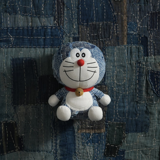 刺し子ドラえもんぬいぐるみ