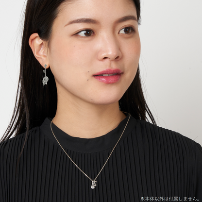 星付きピアス