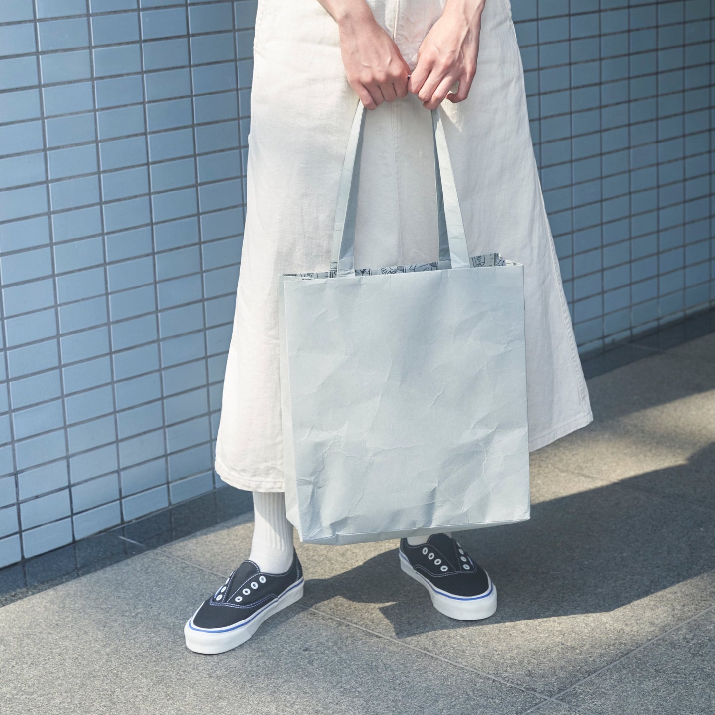 ドラえもん　スクエアショルダーバッグ