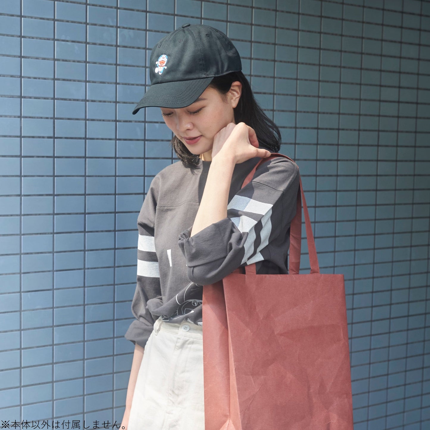 ドラえもん　スクエアショルダーバッグ