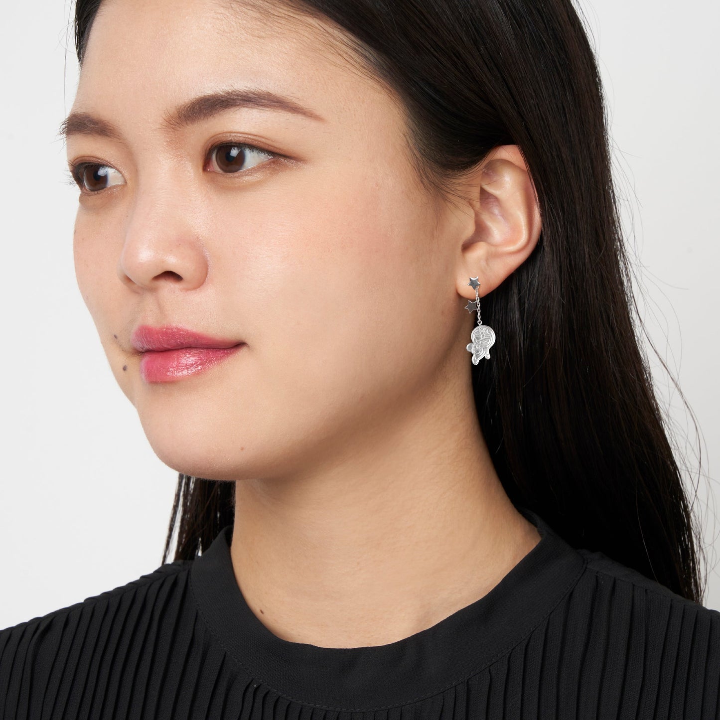 星付きピアス